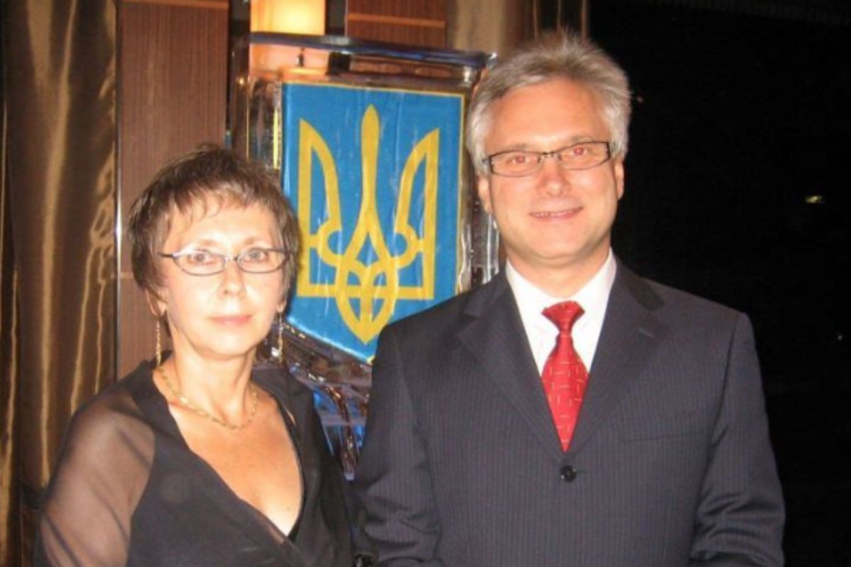 Олег Шарп біографія: від харківських вулиць до голосу аналітики