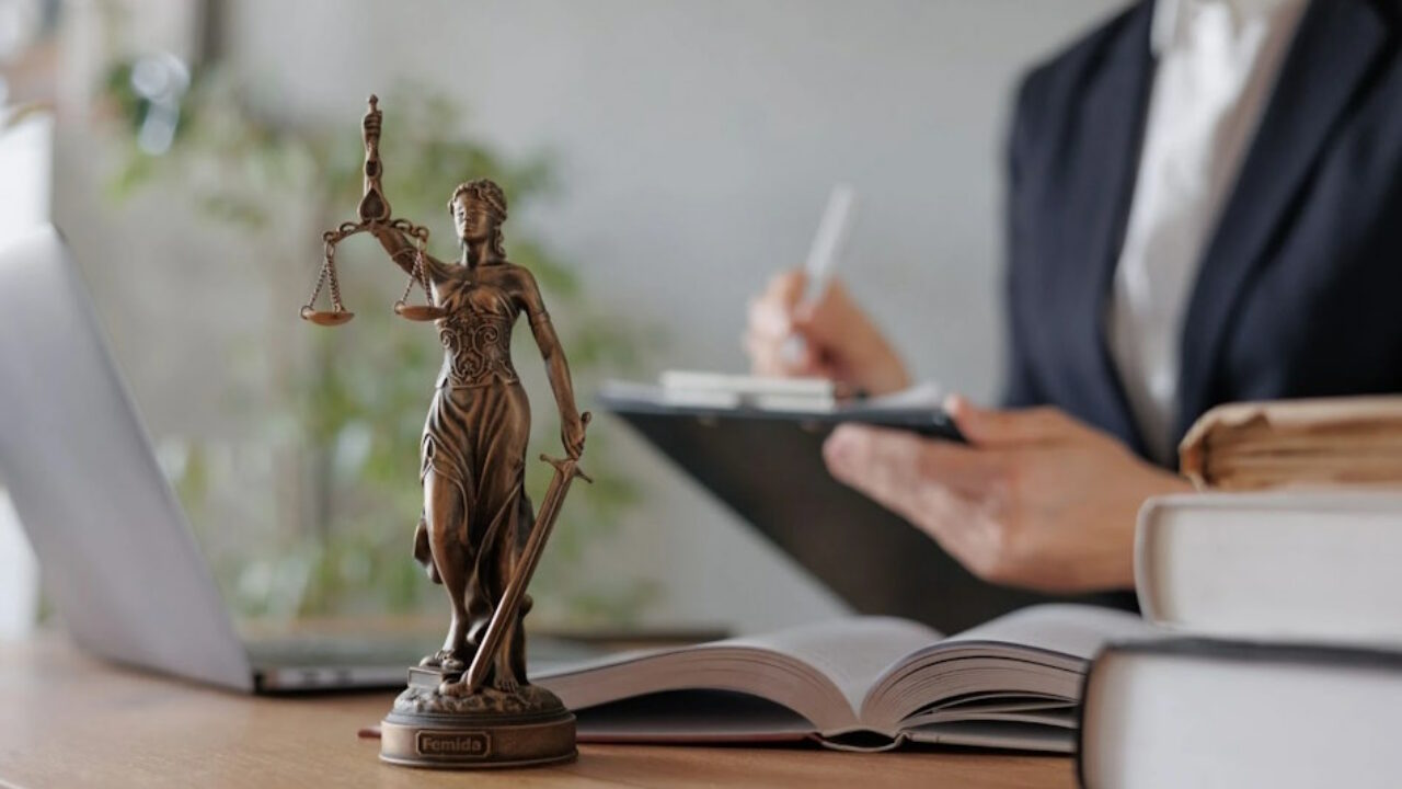 Скільки вчитися на юриста в Україні